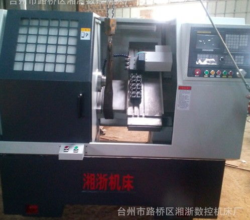 湘浙熱銷供應(yīng)高精度數(shù)控機床