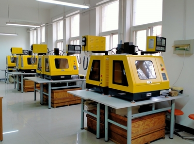 一組教學(xué)數(shù)控機(jī)床用戶使用案例