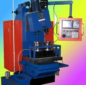 廣東MT-SKXLXJ-V型兩工位數(shù)控銑內(nèi)螺旋槽機(jī)